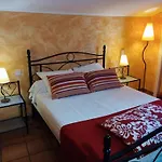Отель Logis Restaurant L'esquielle 3*