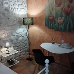 Logis Restaurant L'esquielle Отель Saint-Genies-de-Malgoires