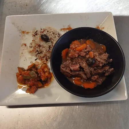 Logis Restaurant L'esquielle 3* Saint-Genies-de-Malgoires