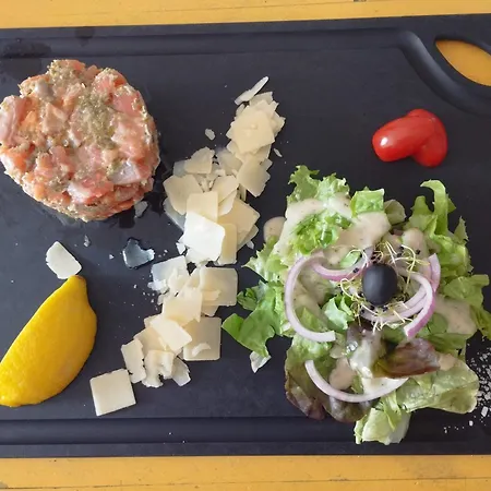 Hotel Logis Restaurant L'esquielle