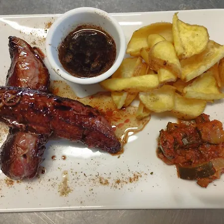 Logis Restaurant L'esquielle Saint-Genies-de-Malgoires