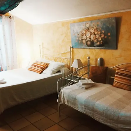 Logis Restaurant L'esquielle Отель Saint-Genies-de-Malgoires