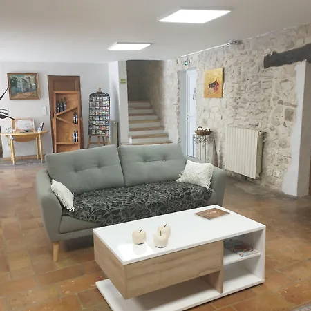 Logis Restaurant L'esquielle Hotel 3*