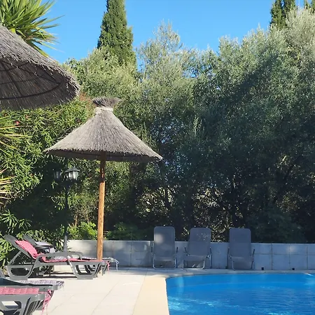 Logis Restaurant L'esquielle Hotel Saint-Genies-de-Malgoires
