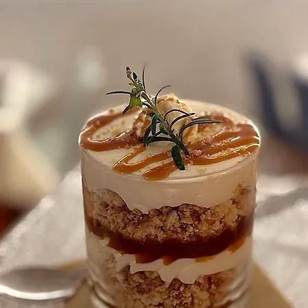 호텔 Logis Restaurant L'esquielle Saint-Genies-de-Malgoires