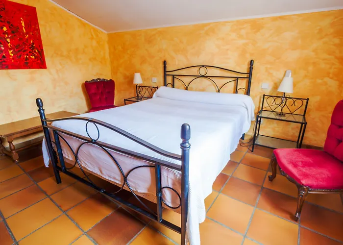 Hotel Logis Restaurant L'esquielle 3*