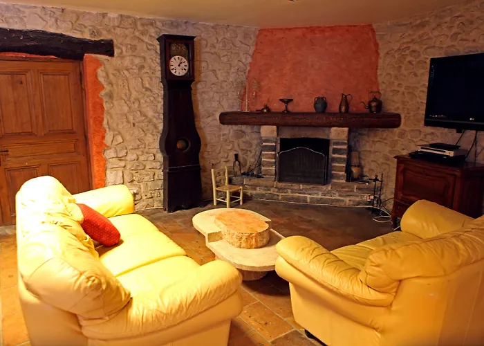 Logis Restaurant L'esquielle Hotel Saint-Genies-de-Malgoires