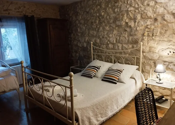 Hotel Logis Restaurant L'esquielle